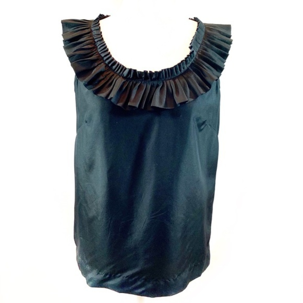 J Crew sz 2 black 100% silk scoop neck pin tuck fanned collar sleeveless blouse